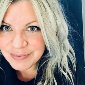 Meet your Posher, Caroline